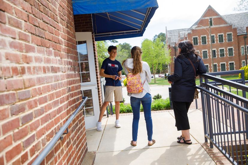 When it comes to sharing a bathroom in college, here are a few