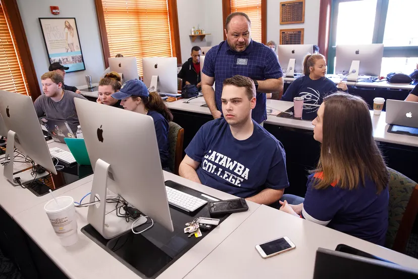 Digital Media Students in computer lab